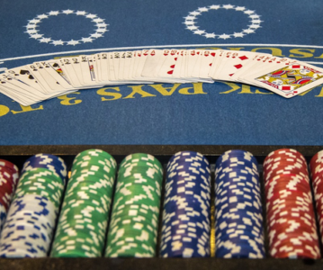 Online Blackjack: Is It as Fair as in a Stake Casino?